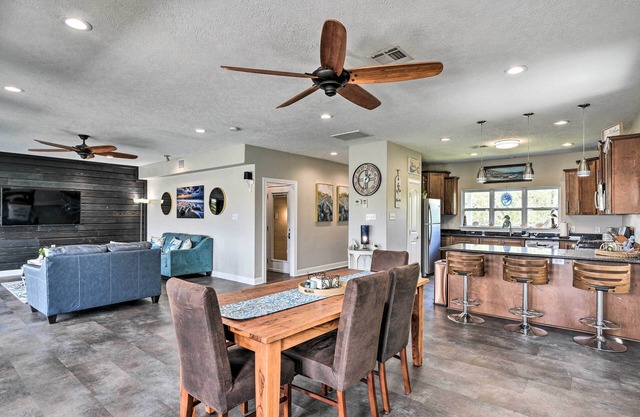 Secluded Seabrook Waterfront Home w/Patio!
