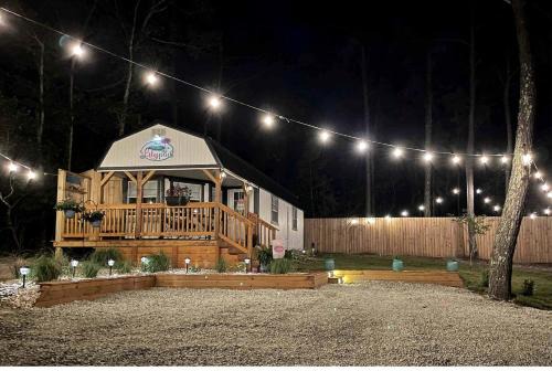 Secluded Tiny House in Hampstead, North Carolina and near Top Sail Island, Perfect for a Weekend by the Sea