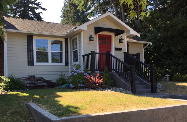 See All of Seattle ~ Sleep Six in Lovely Magnolia/Discovery Park House!