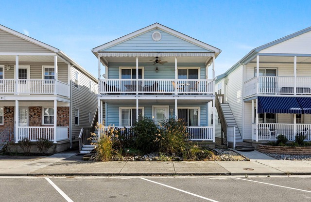 See this 3 Bedroom, 2 Bath Condo which sleeps 10!