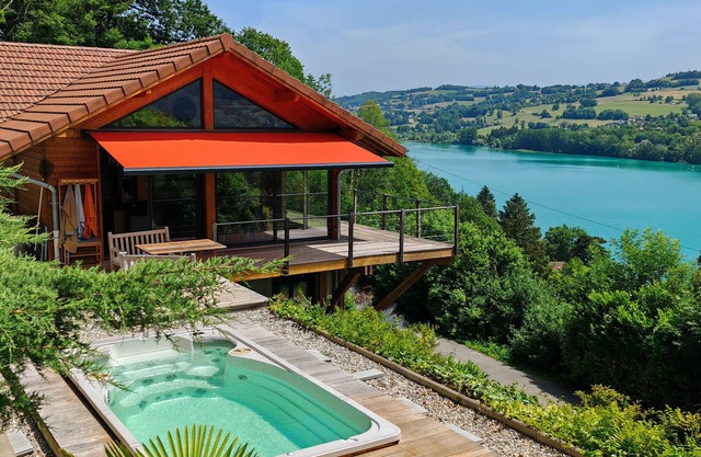 SEEBLICK romantic chalet spa/lake view