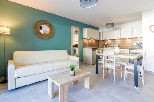 SELECT'soHOME - Appartement pour 4 personnes au cœur de La Favière ! - Résidence neuve avec parking souterrain privé, terrasse - ILOA-C01