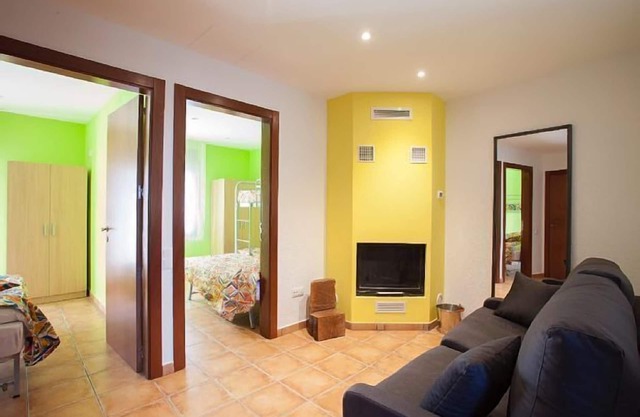 Self catering L'esquirol de L'esquirol for 5 people