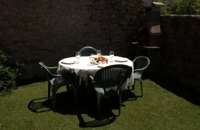Self catering El Trampal, Gredos Regional Park, 4 people, Chimney