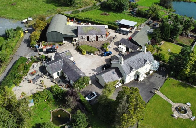 Self-Catering Holiday Cottages close to Belfast and Airports