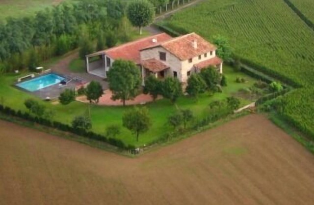 Self catering Mas La Plana for 6/8 people