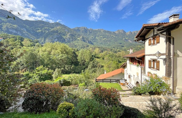Self catering Perunea for 10 people