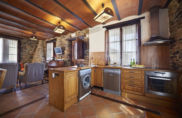 Self catering Quintana de Somao for 8 people