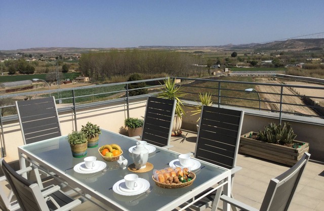 Self catering Tudela Mirador de Bardenas for 4 people