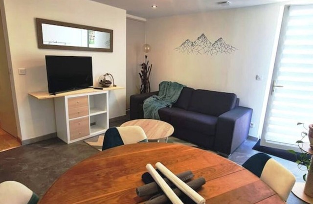 Self-contained apartment in detached house near Annecy
