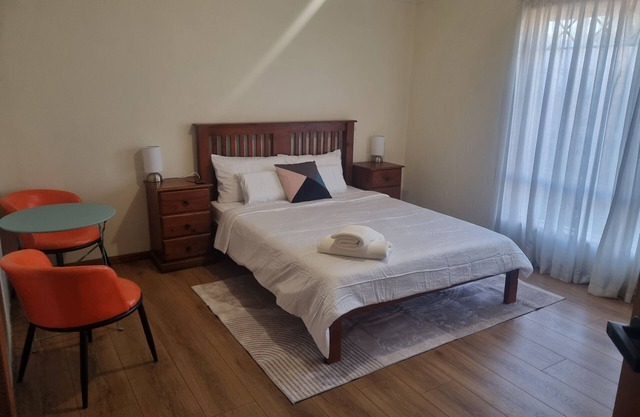 Self Contained Ensuite in the Heart of Modbury