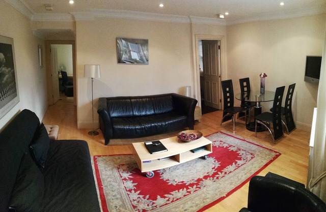 Self Contained Luxury Apartment for 4 People - Double Bed and King Sofa Bed