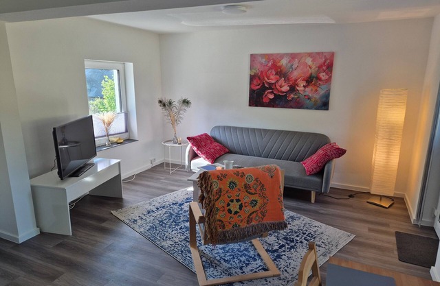 Semi-detached house Thora