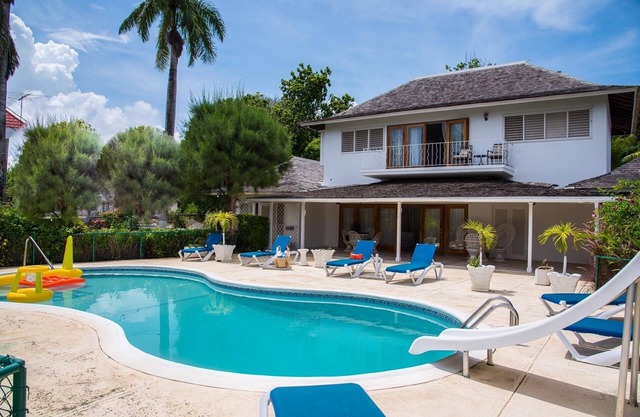 Sencillo Beach Access Villa @ Mammee Bay Estate