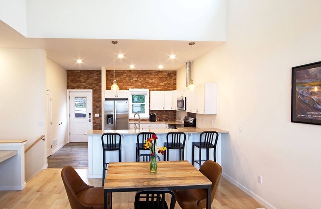 Seneca Sunset Vacation Rental - Walking to Watkins Glen Attractions