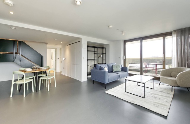 Sensational two-bedroom apartment in East London