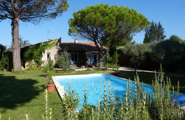 * September sale * Comfortable villa, 1300 m2 of fenced and wooded land