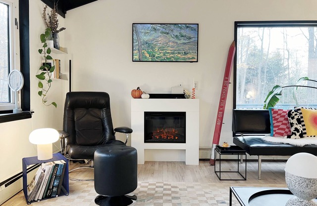 Serene and modern Woodland Retreat, Hudson Valley & Catskills