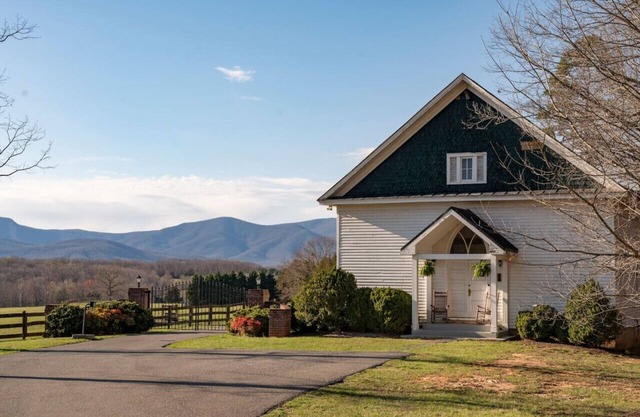 Serene History-Soaked Retreat | VA Countryside