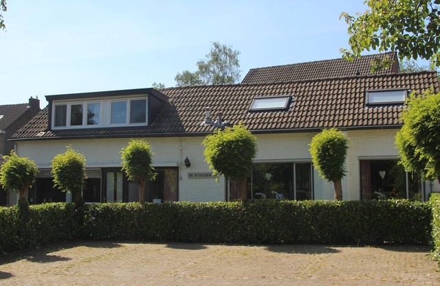 Serene Holiday Home in Ulestraten near Private Forest