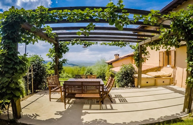 Serene Tuscan Home, Mugello, near Firenze/Florence- 4 BEDROOM