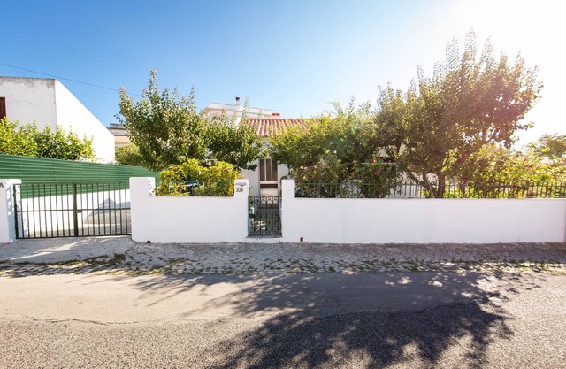 SESIMBRA - LOVELY VILLA NEAR SESIMBRA & MECO BEACH