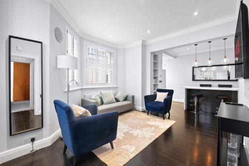 SG, Knightsbridge Luxury Suite