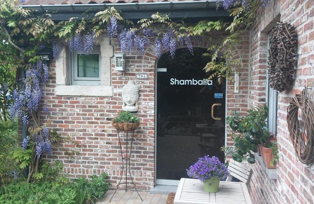 SHAMBALLA B & B/LOGIES