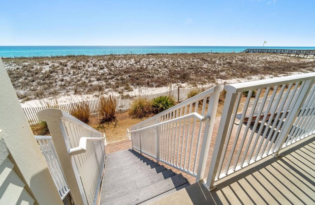 Shellnel No. 9 Three bed, three bath, two balcony w/2 car garage on the beach