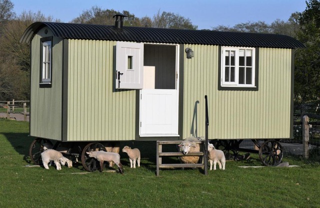 SHEPHERDS HUT