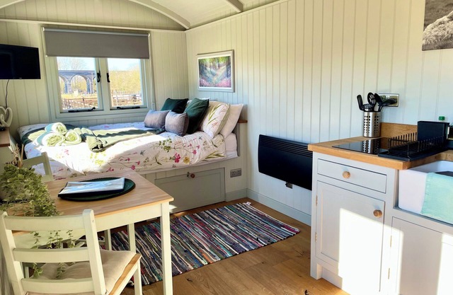 Shepherds Hut in the Cotswolds