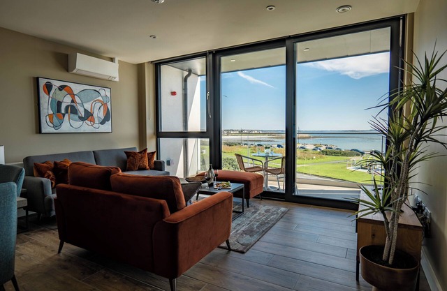Shoreline Apartments