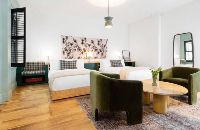 Short Distance From The Well Known Sites! Pet-friendly, Near Pioneer Place