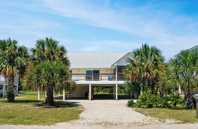 ☀️Short, Easy Walk to Beach | Gulf Views | Papa's Palmetto Place☀️