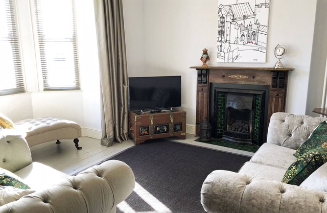 Short stay summer breaks available!