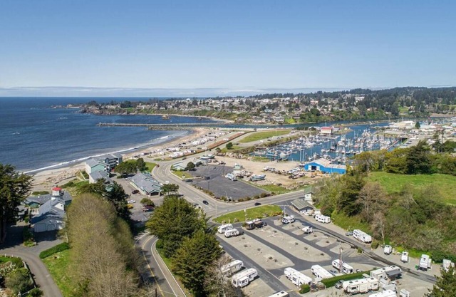 Short walk to the beach Pacific Hideaway!