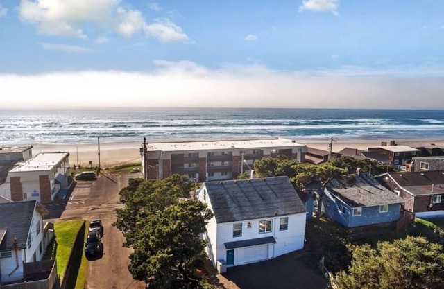Shrimpalope - 6 bd, Hot Tub, Arcade, Oceanview