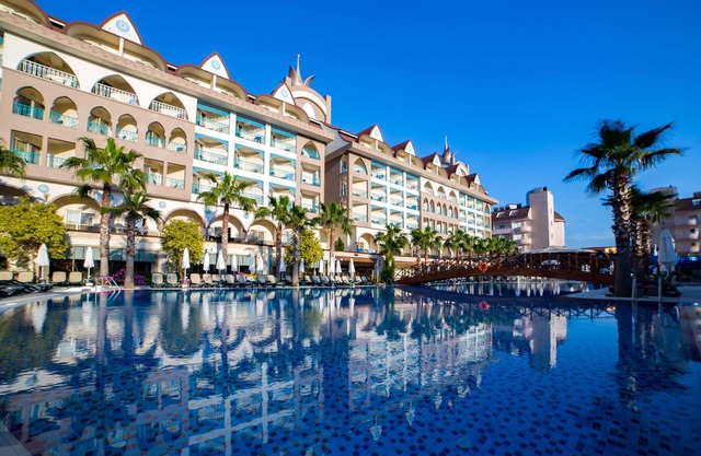 Side Crown Palace Ultra All Inclusive