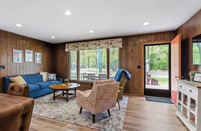 Silver Lake Vacation Rental, Spacious & in a great location