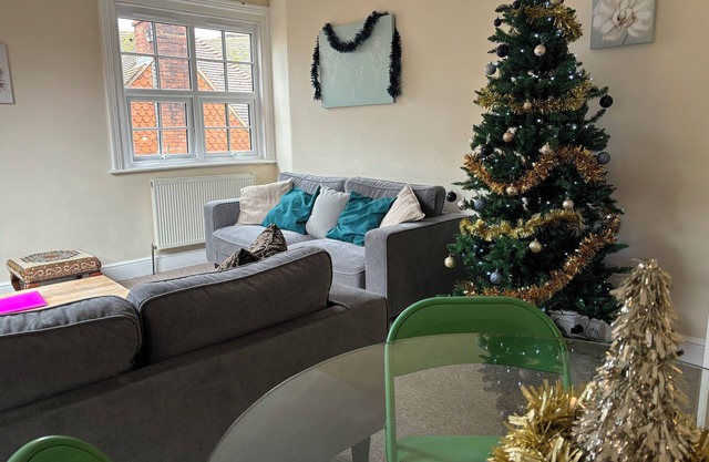 Silverdale Moonbeams, bright and spacious apartment, 5 minutes walk to seafront