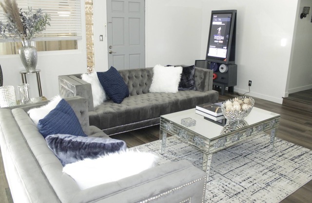 Silverlake Shabby Chic Treehouse