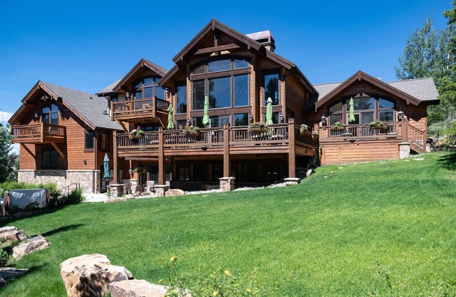 Silverview at Highlands Home: Mountain Luxury