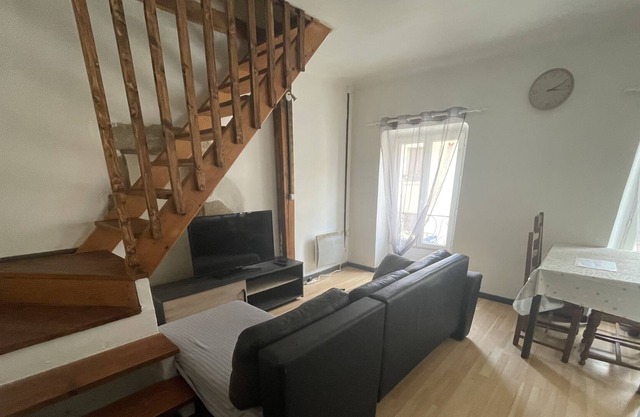 Simple duplex apartment 50m2 near Villefort lake