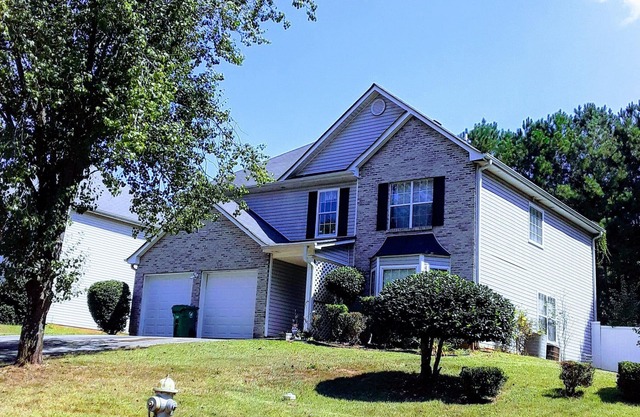 Single family home three bedroom