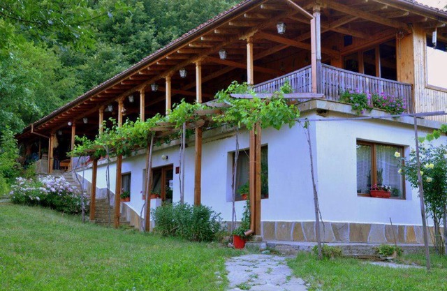 Sinia Vir Eco Residence