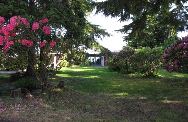 Sit back and enjoy the spectacular view above the Strait of Juan de Fuca