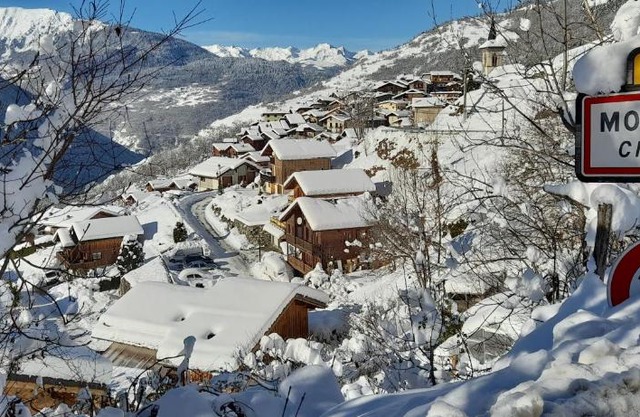 Ski Chalet - Chez Helene Ski fb
