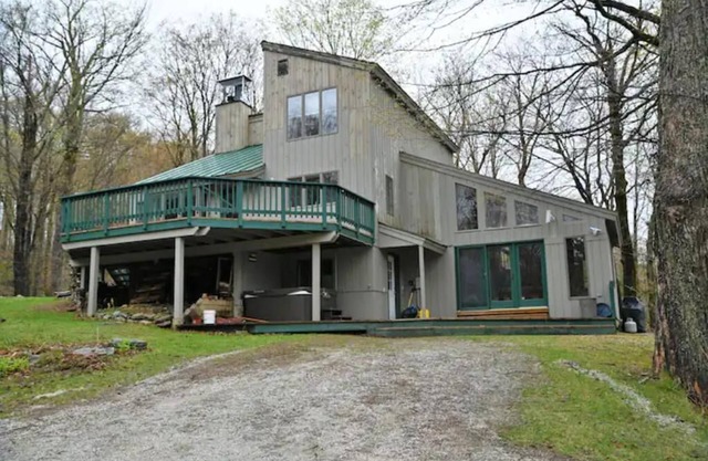 Ski House with Hot Tub/Pool table 5 mins to slope