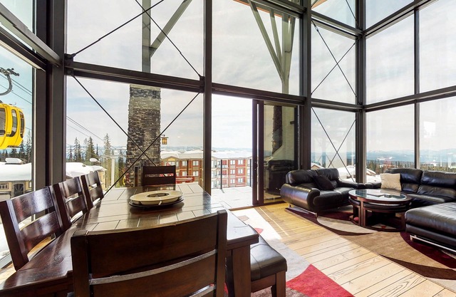 Ski-in/ski-out chalet with WiFi, private hot tub, & mountain views