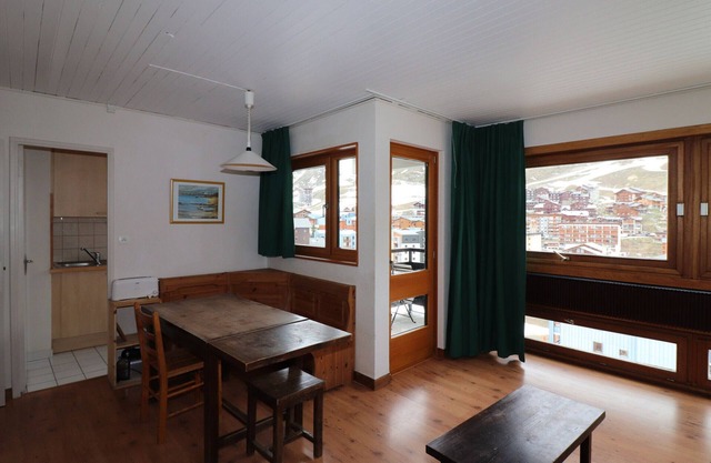 Ski-In/Ski-Out 2-Room Apartment with Balcony in Tignes - Pet Friendly!
